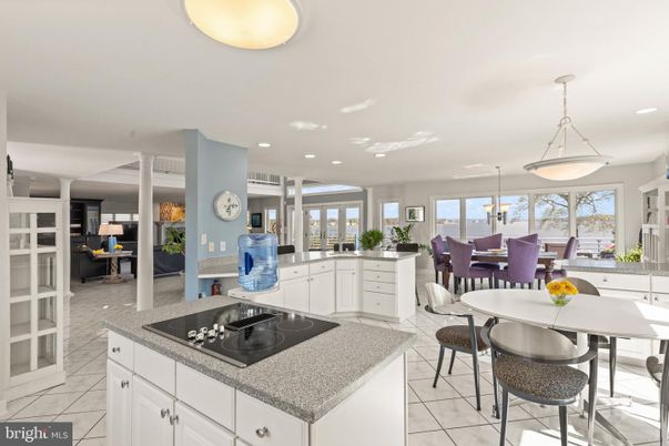 Dining room, Interior, Kitchen, Pendant Lights, Recessed Lighting
