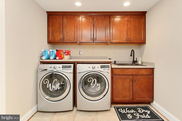 Interior, Recessed Lighting, Washer