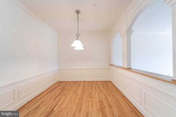 Empty room, Interior, Pendant Lights, Wood Texture Flooring