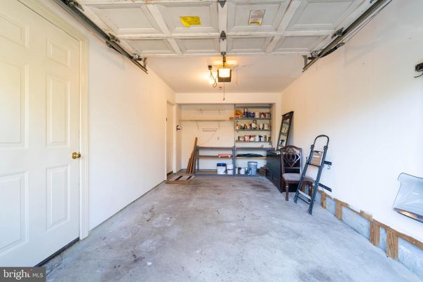 Garage, Interior