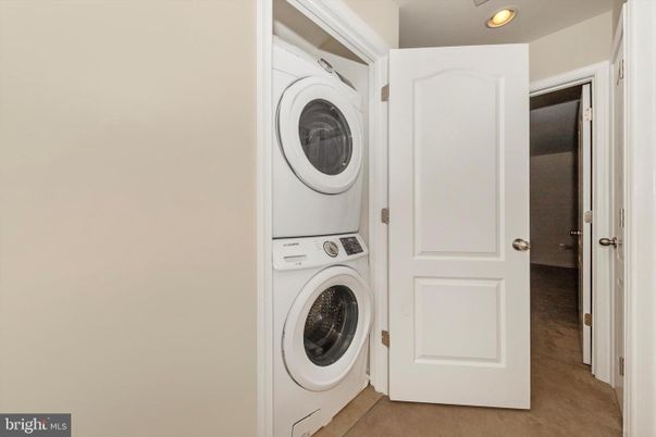 Interior, Recessed Lighting, Utility Closets, Washer