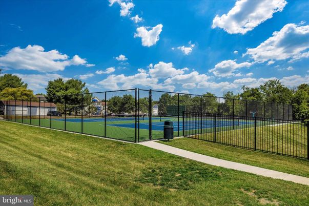 Exterior, Tennis Courts