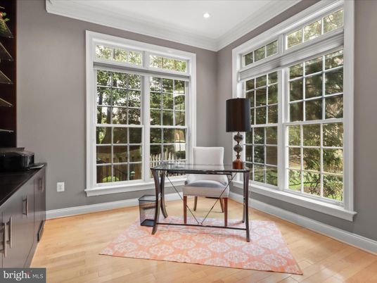 Home Office, Interior, Recessed Lighting, Wood Texture Flooring