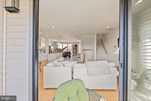 Interior, Kitchen, Living room, Pendant Lights, Recessed Lighting, Wood Texture Flooring