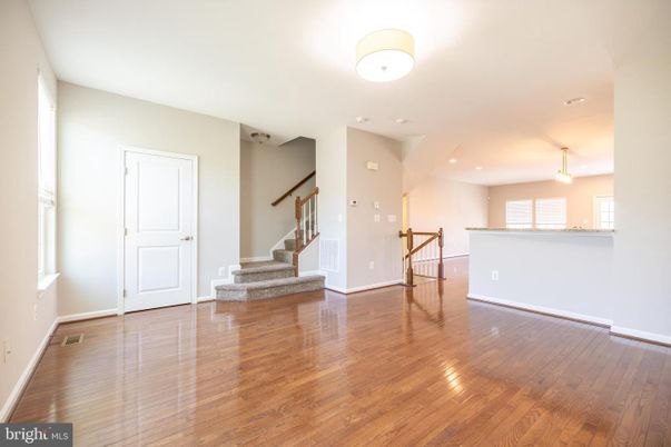 Interior, Pendant Lights, Recessed Lighting, Wood Texture Flooring