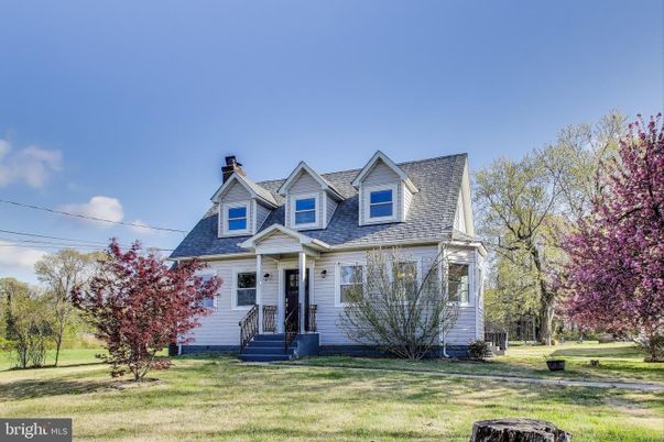 Exterior, Facade, Cape Cod