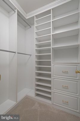 Interior, Walk-in Closets