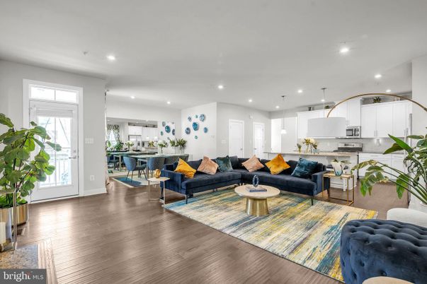 Dining room, Interior, Kitchen, Living room, Pendant Lights, Recessed Lighting, Stainless Steel Appliances, Wood Texture Flooring