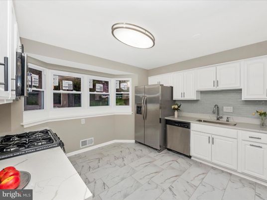Interior, Kitchen, Marble, Stainless Steel Appliances
