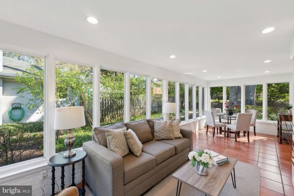 Dining room, Interior, Living room, Recessed Lighting