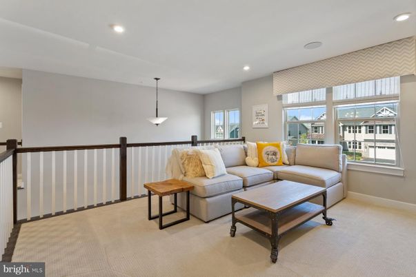 Interior, Living room, Pendant Lights, Recessed Lighting