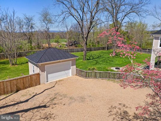 Backyard, Detached Garage, Exterior