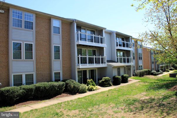 Exterior, Facade, Brick Facade, Rowhouse