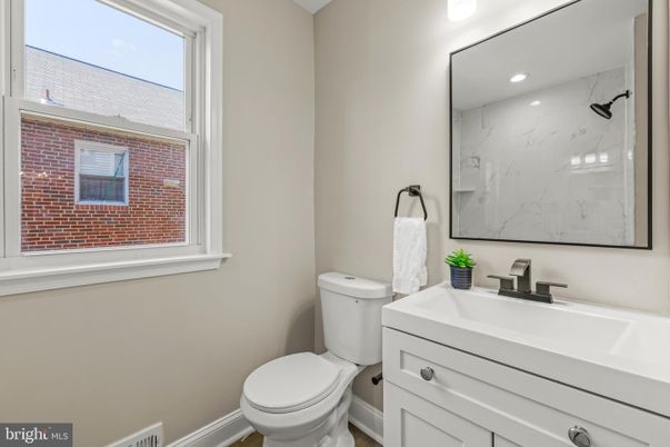 Bathroom, Interior, Marble Walls, Recessed Lighting