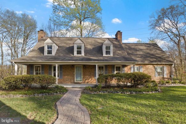 Exterior, Facade, Brick Facade, Cape Cod
