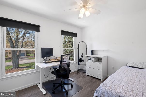 Bedroom, Home Office, Interior, Wood Texture Flooring