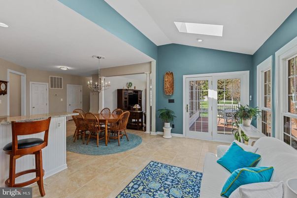 Chandelier, Dining room, Interior, Recessed Lighting