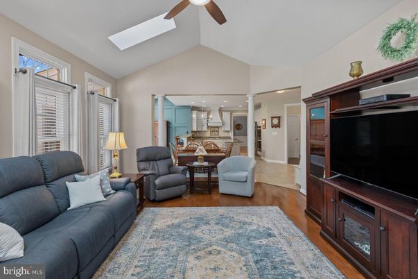 Interior, Kitchen, Living room, Pendant Lights, Recessed Lighting, Stainless Steel Appliances, Wood Texture Flooring