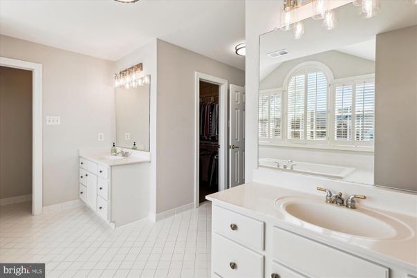 Bathroom, Dual Sink Vanities, Interior