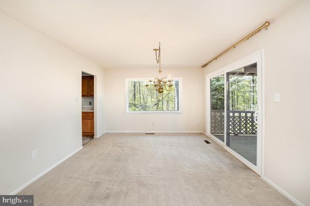 Chandelier, Empty room, Interior