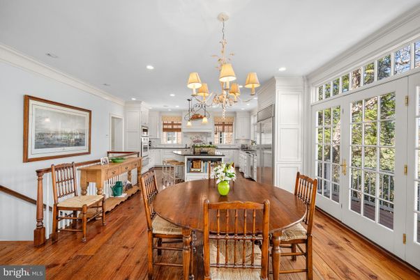 Chandelier, Dining room, Interior, Kitchen, Recessed Lighting, Wood Texture Flooring