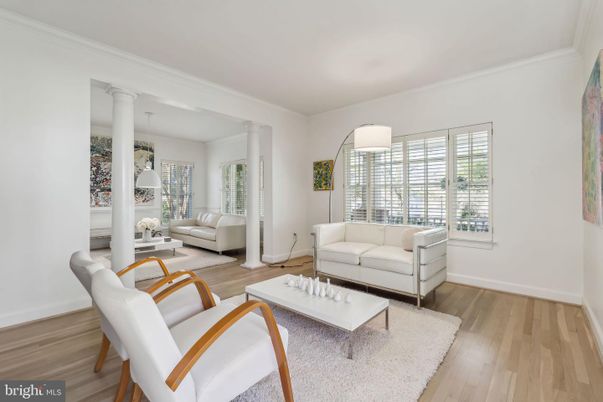 Interior, Living room, Pendant Lights, Wood Texture Flooring