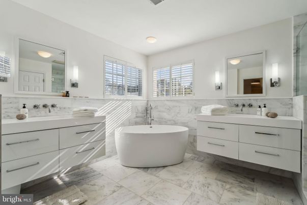 Bathroom, Dual Sink Vanities, Free Standing Baths, Interior, Marble, Recessed Lighting
