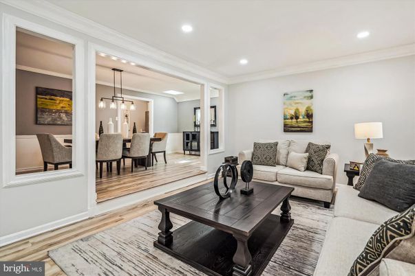 Dining room, Interior, Living room, Pendant Lights, Recessed Lighting, Wood Texture Flooring
