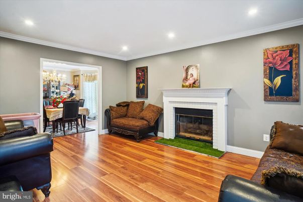 Chandelier, Dining room, Fireplace, Interior, Recessed Lighting, Wood Texture Flooring