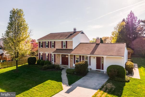 Backyard, Exterior, Facade, Brick Facade, Georgian