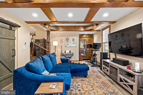 Fitness Equipment, Interior, Living room, Recessed Lighting, Wooden Beams