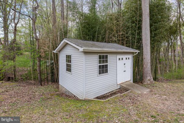 Detached Garage, Exterior
