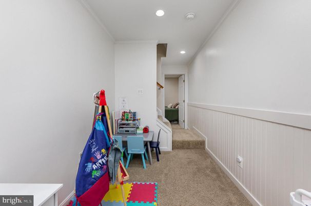 Dining room, Interior, Recessed Lighting