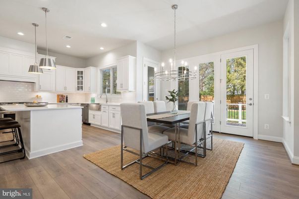 Dining room, Interior, Kitchen, Pendant Lights, Recessed Lighting, Wood Texture Flooring