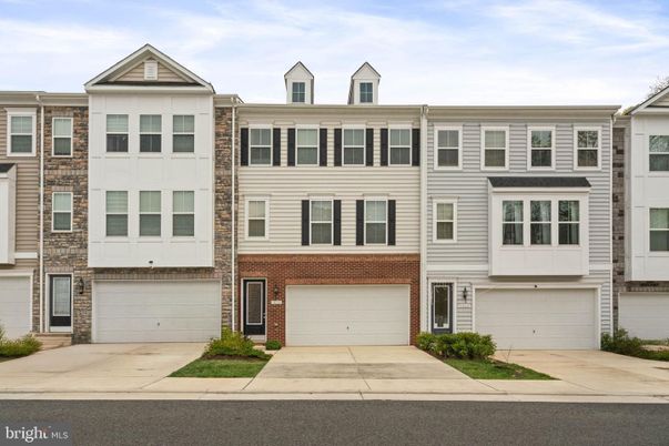 Attached, Exterior, Facade, Brick Facade, Rowhouse