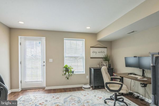 Home Office, Interior, Recessed Lighting, Wood Texture Flooring