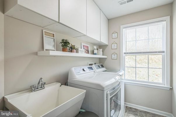 Interior, Washer