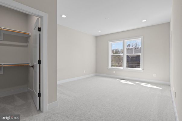 Empty room, Interior, Recessed Lighting