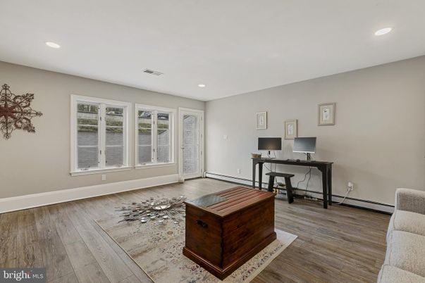 Home Office, Interior, Recessed Lighting, Wood Texture Flooring