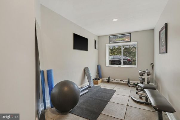 Fitness Equipment, Interior, Recessed Lighting