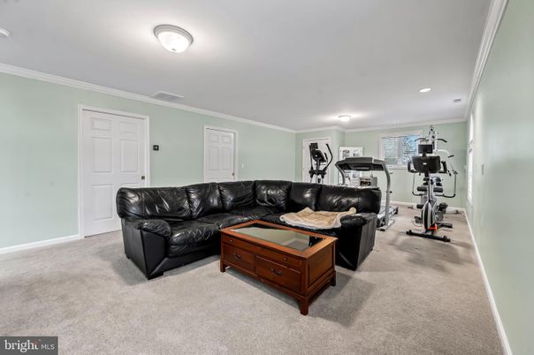 Fitness Equipment, Interior, Living room, Recessed Lighting
