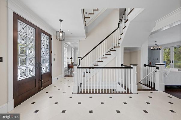 Chandelier, Interior, Pendant Lights