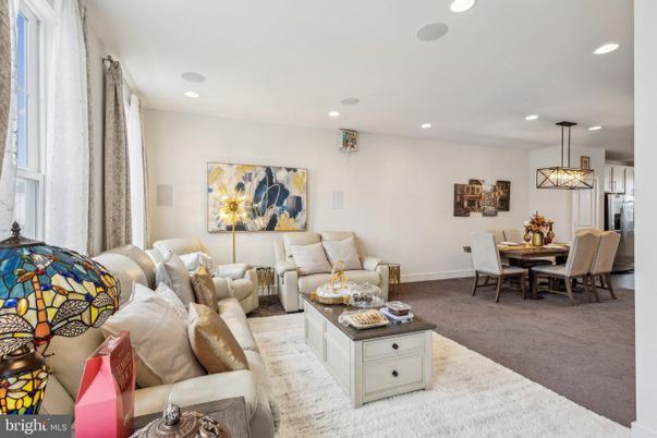 Dining room, Interior, Living room, Pendant Lights, Recessed Lighting