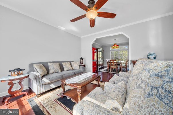 Chandelier, Dining room, Interior, Living room, Wood Texture Flooring