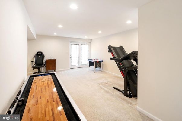 Fitness Equipment, Game Room, Interior, Recessed Lighting