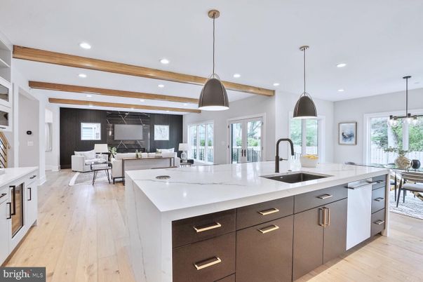 Interior, Kitchen, Living room, Pendant Lights, Recessed Lighting, Wooden Beams, Wood Texture Flooring