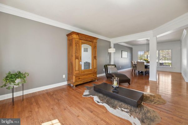 Dining room, Interior, Living room, Pendant Lights, Wood Texture Flooring