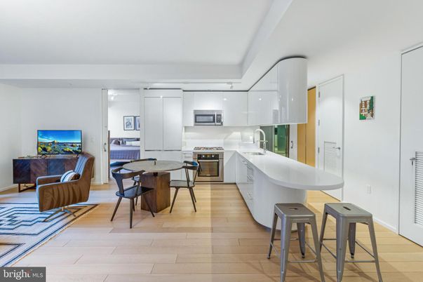 Dining room, Interior, Kitchen, Stainless Steel Appliances, Wood Texture Flooring
