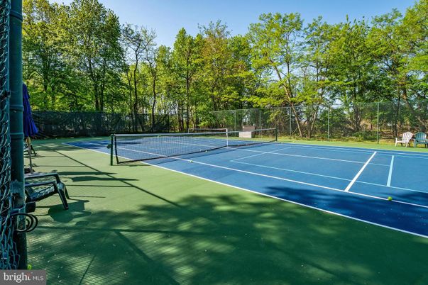 Exterior, Tennis Courts