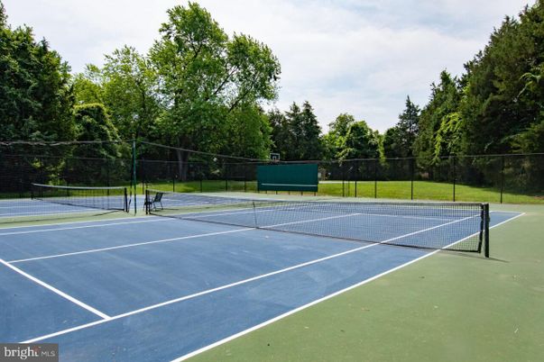 Exterior, Tennis Courts